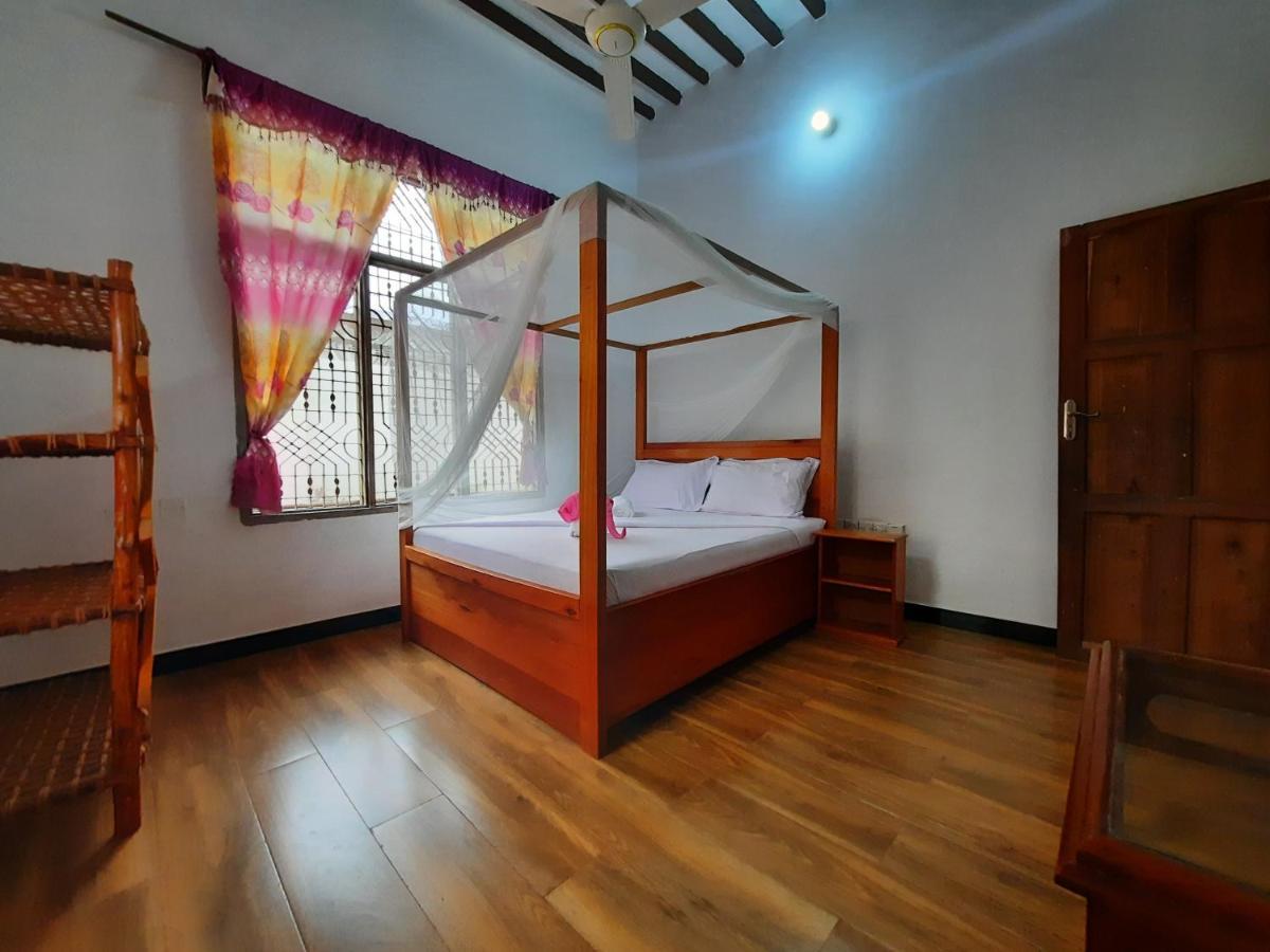 Bed and Breakfast Kajificheni House à Nungwi Extérieur photo